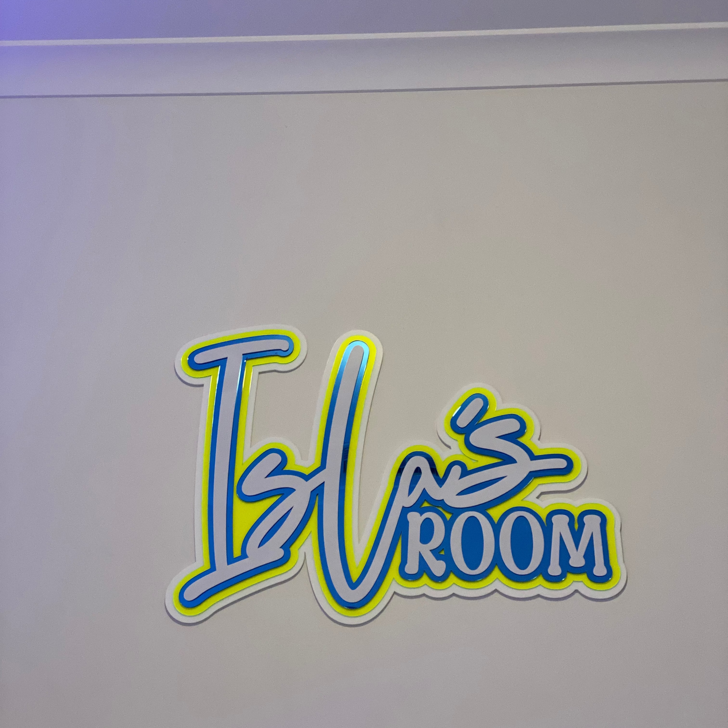 XL ROOM NEON NAME SIGNS
